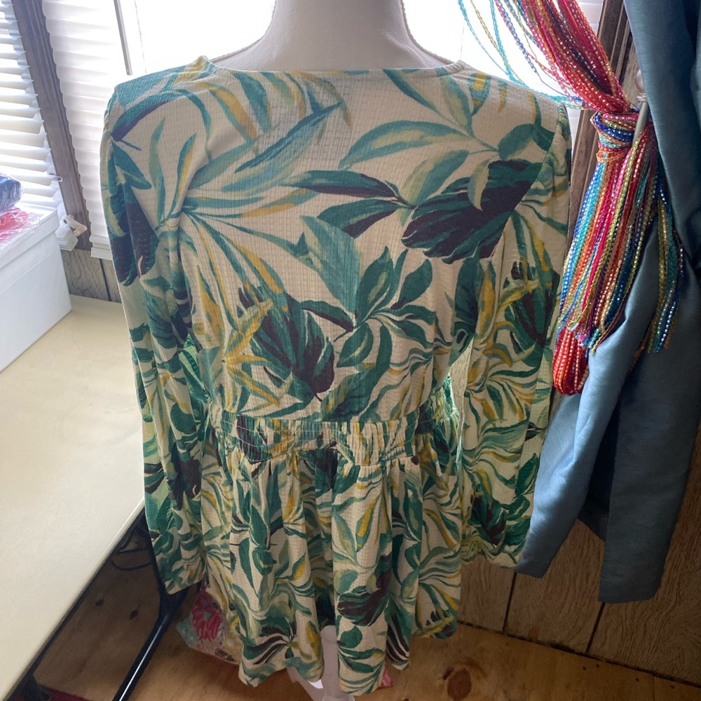 NWT Torrid puff sleeve babydoll top size 1x multi color floral - Picture 7 of 13